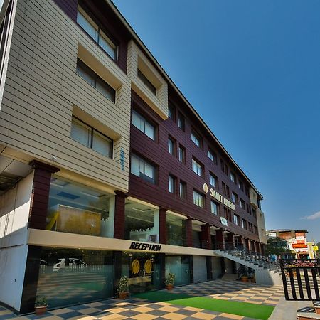 Hotel Samci Riviera Srīnagar Exterior foto