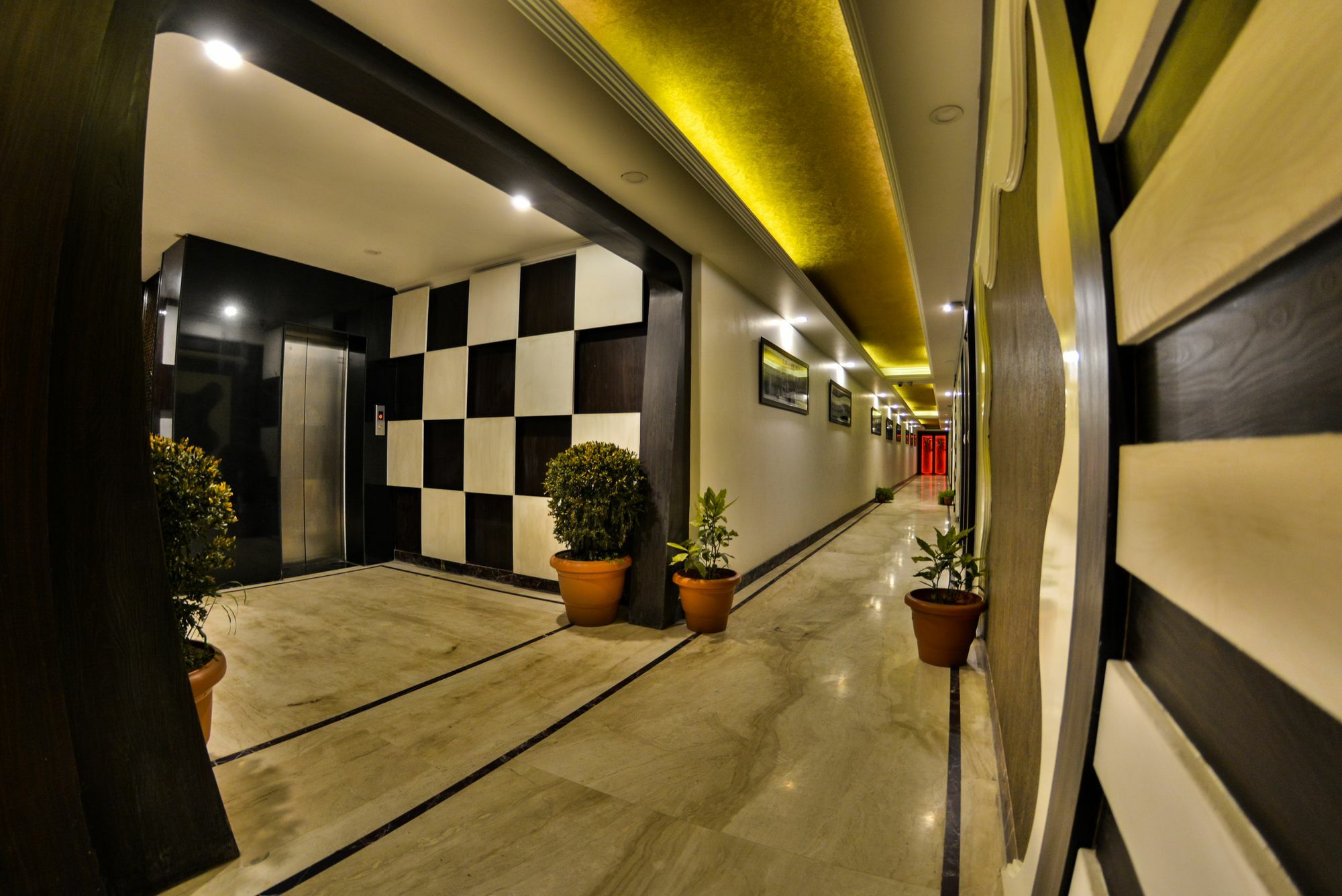 Hotel Samci Riviera Srīnagar Exterior foto